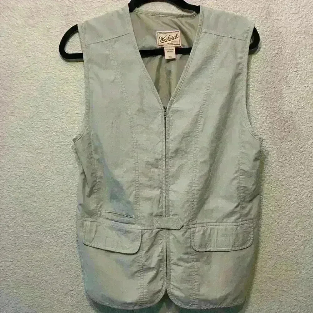 Taupe Woolrich outdoor vest sz S outdoor fishing hunting camping hiking
